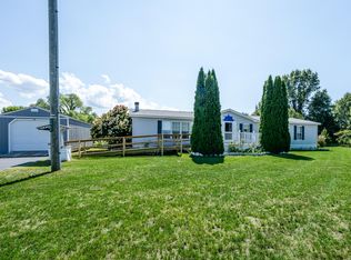 2462 Maple Ln, Benton Harbor, MI 49022