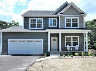 76 Valley Rd, Albany, NY 12205