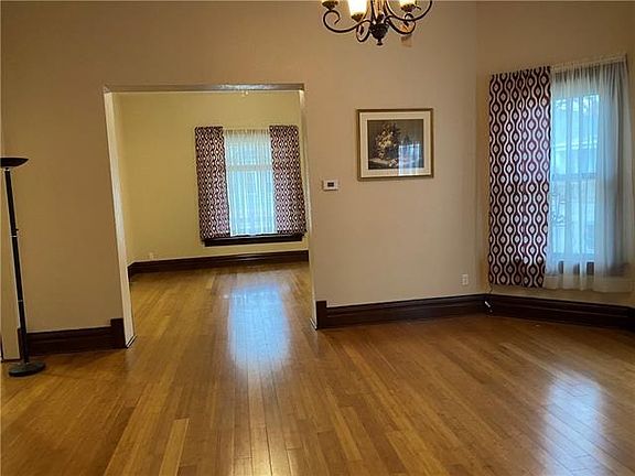 5th image of 2420 Jules St