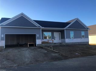 925 Cabot Dr, Canal Fulton, OH