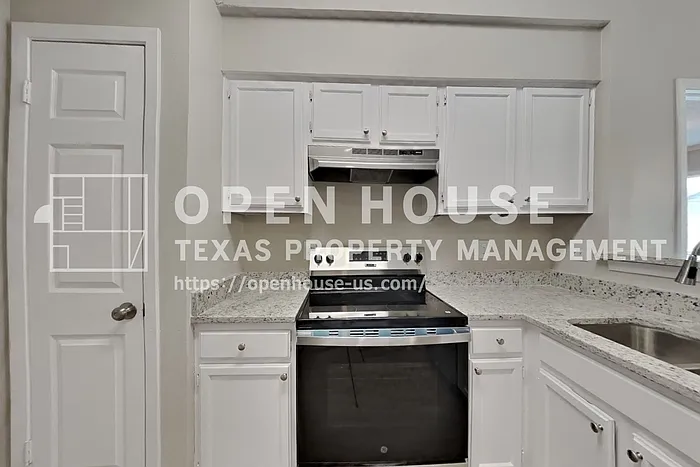 10107 King Ranch Ln — Photo 5