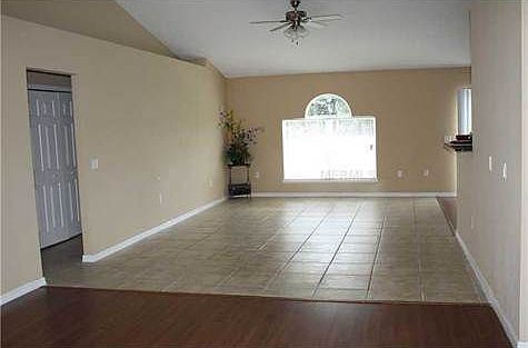 4th image of 876 Nelson Dr