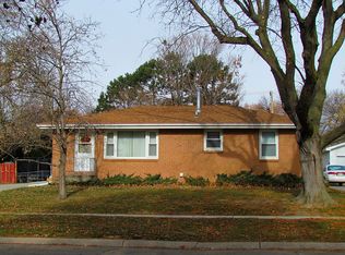 7124 Starr St, Lincoln, NE 68505