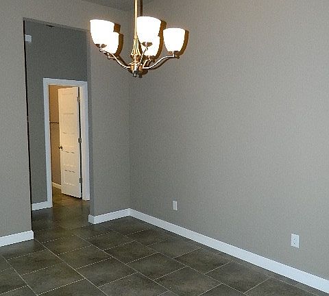 4th image of 2200 Starwood Dr
