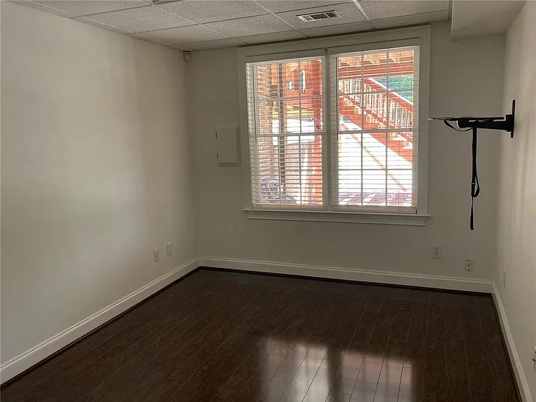 912 Tarry Post Ct — Photo 35
