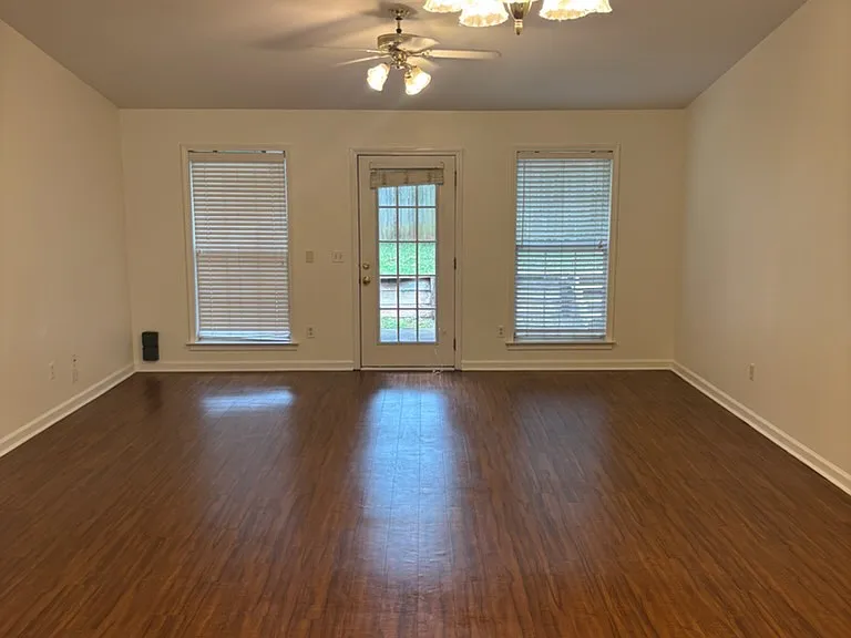 1311 Baywood Rd — Photo 6