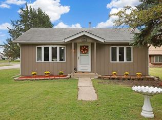802 W Washington St, Bensenville, IL 60106