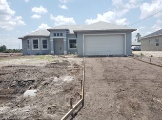 3915 38th St SW, Lehigh Acres, FL 33976