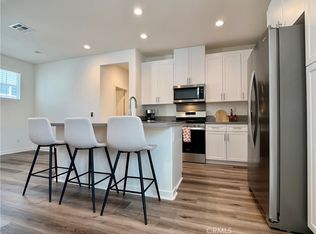 16064 Jamie Ln Unit 8, Fontana, CA 92336