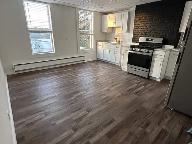 153 Oakland Ave #3B — Photo 4