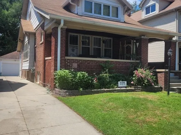 1255 Beaconsfield Ave, Grosse Pointe Park, MI 48230