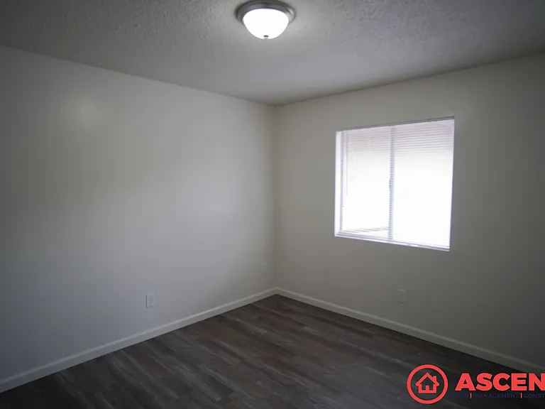 4717 Buckley Way (W & A) — Photo 10