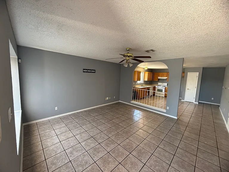 12005 Belfry Park Dr — Photo 5