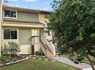 2256 White Cornus Ln, Reston, VA 20191