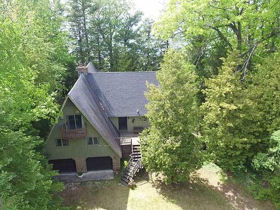 5th image of 2730 Birchview Dr