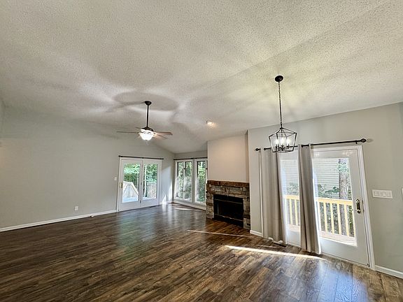 4th image of 310 Paoli Trce