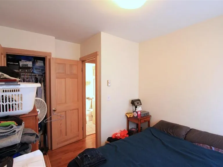 41 Ivaloo St — Photo 10