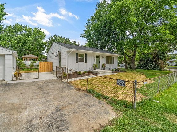 4th image of 1600 Koebel Rd