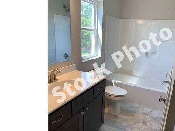 4th image of 156 Grandview Ave