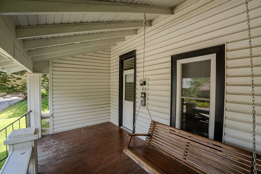 3 bed, 1986 sqft, $3,750 — Photo 2