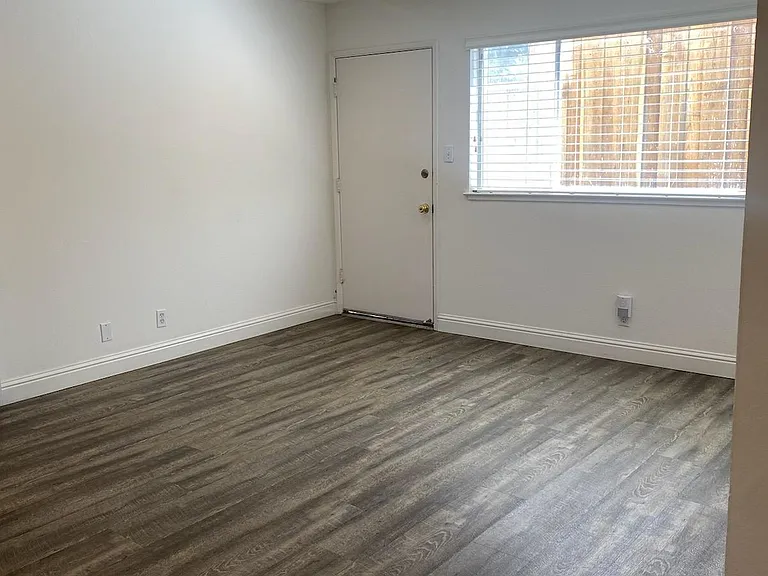 1540 Hearst Ave #1 — Photo 3