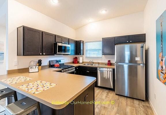 2nd image of 1667 Susan Ave