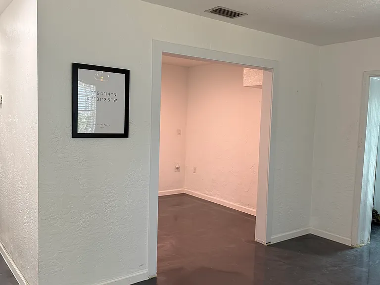 4034 S West Shore Blvd — Photo 11
