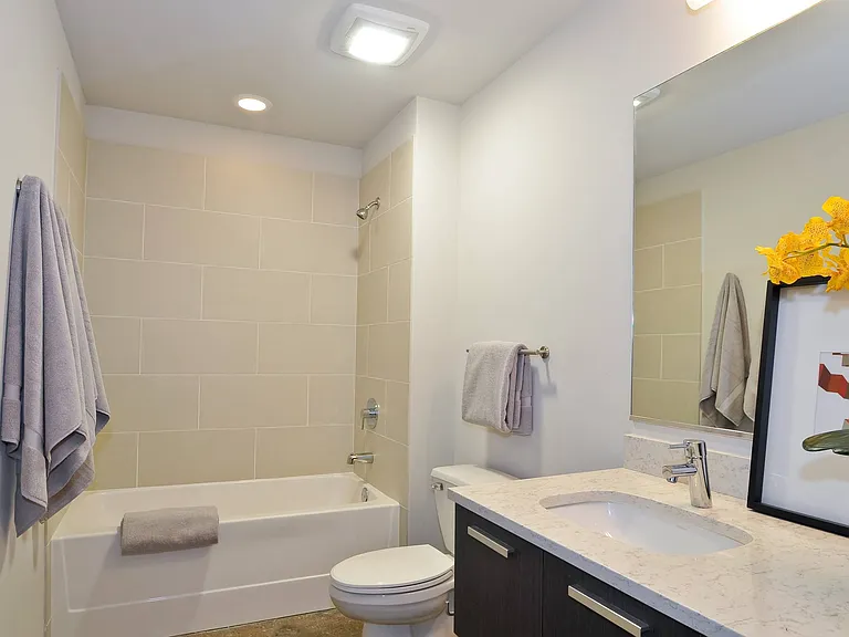 13thirteen Randolph Street Lofts — Photo 21