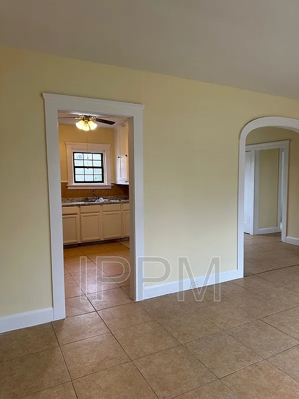 1 bed, 1.0 bath, 875 sqft, $700 — Photo 4