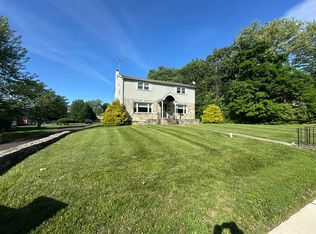 335 E Main St, Lansdale, PA 19446