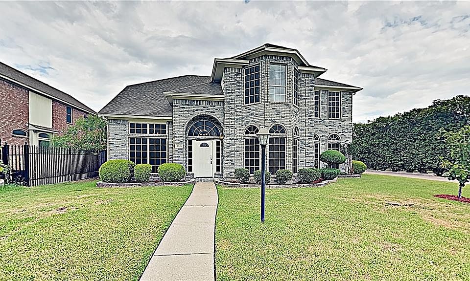 1st image of 3520 Paladium Dr
