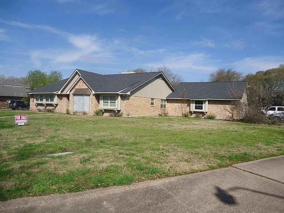 1st image of 2818 Cherry Creek Cir