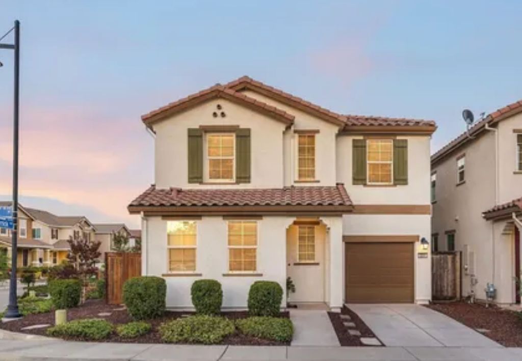3231 Correll Way - Property Image