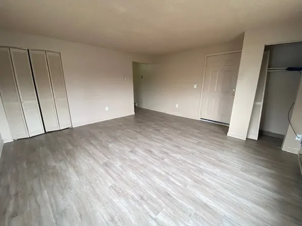 1015 N Ash St APT 11, Spokane, WA 99201