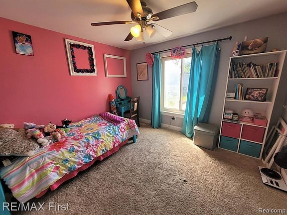 5th image of 20208 Garden Ct