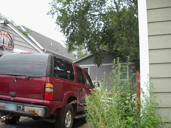 2nd image of 3005 Queen Ave N