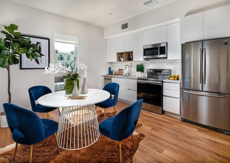 1st image of 269 S Mariposa Ave #4319336