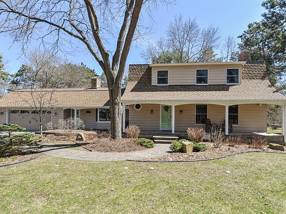 3rd image of 8251 Deer Pond Ct N