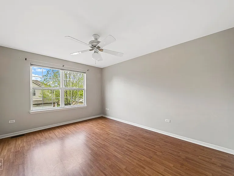 1738 Windward Ave — Photo 9