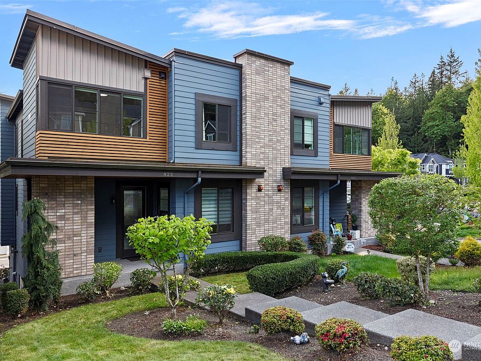 1st image of 822 224th Avenue NE