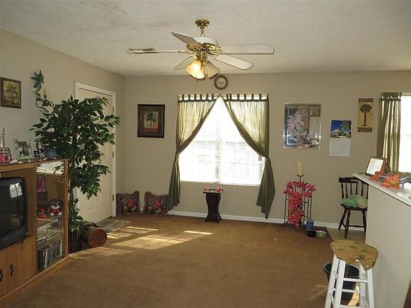 2nd image of 234 Grinder Ct #240