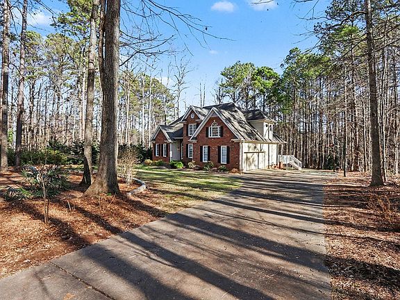 3rd image of 8001 Hawkshead Rd