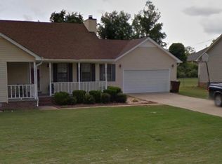 281 Buttonwood Dr, Jackson, TN 38305
