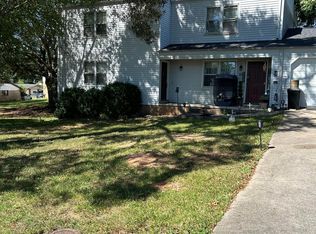 109 Devonwood Ct, Taylors, SC 29687