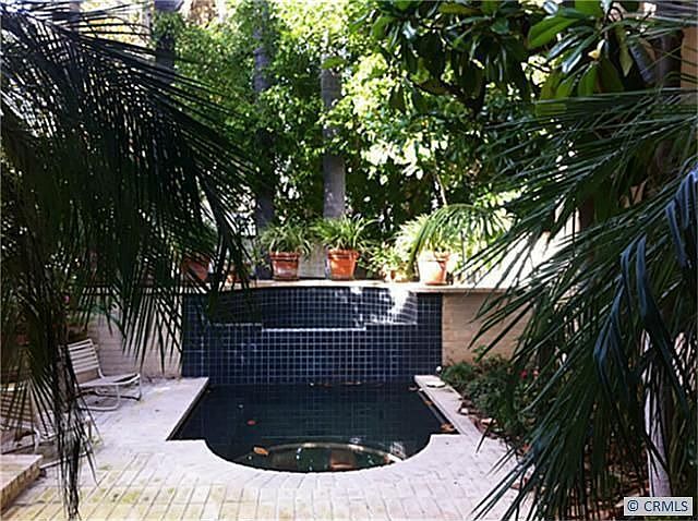 2nd image of 16 Belcourt Dr #6