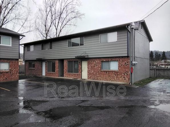 303 NW Tumlin Ave