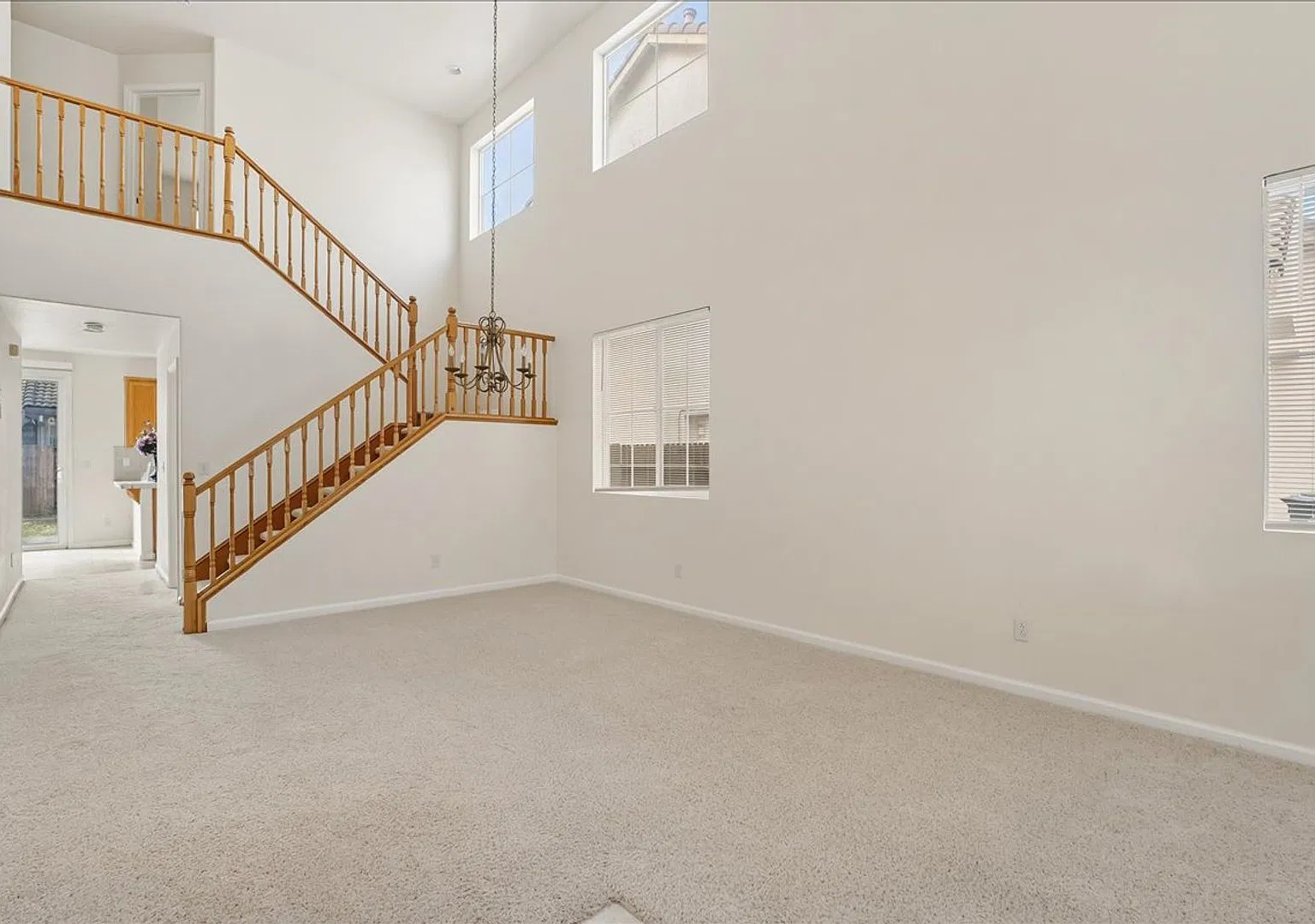 9074 Piazza Ct — Photo 4