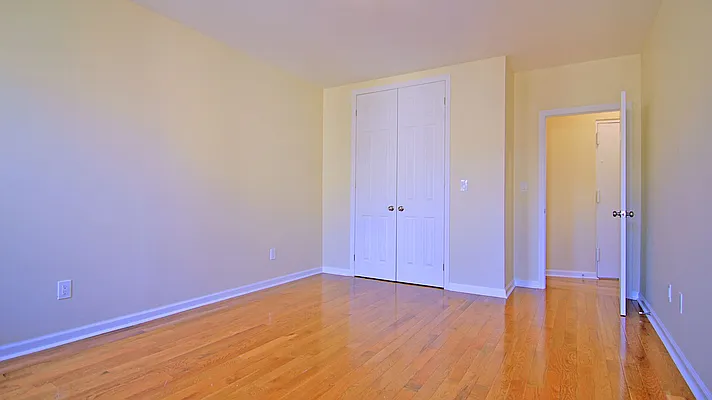 Rented by Tryax Realty Management | media 23