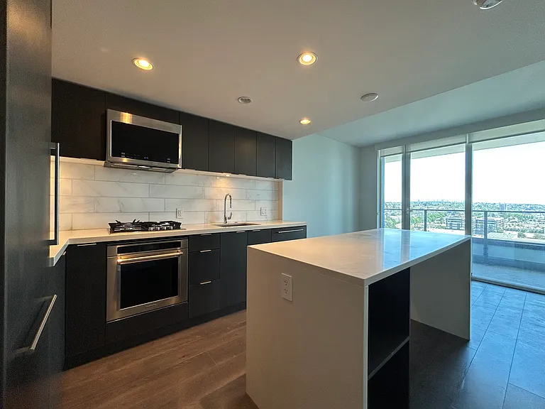 8189 Cambie St #1606 — Photo 1