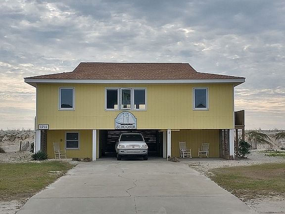 5th image of 1711 W Beach Dr